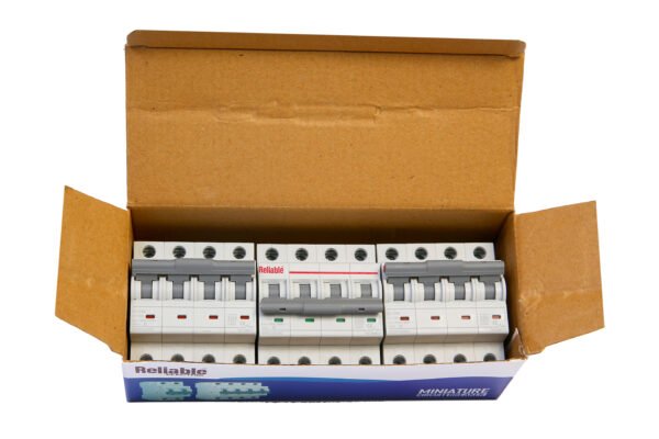 4P 32A AC, Reliable Breaker MCB, C type, 230/400V~ 50HZ/60HZ Miniature Circuit Breaker By Reliable Electric - Image 3